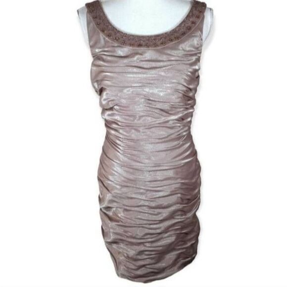 CACHET VINTAGE CHAMPAGNE PLEATED BEADED NECKLINE DRESS. SZ.8 EUC. - Picture 2 of 7